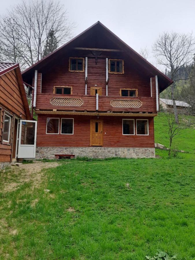 Крайня Хата Hotell Synevyrsʼka Polyana Eksteriør bilde